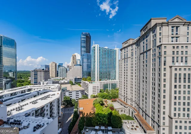 Listing Photo 2 - Condo for sale in building located at 3325 Piedmont Rd Ne, Atlanta, GA 30305 - Unit #2006
