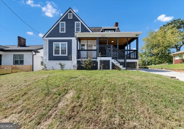 Photo 1 of Single family home for sale at 1420 Donnelly Ave Sw, Atlanta, GA 30310 | MLS# 10834443 | Listing updated on 2026-09-10