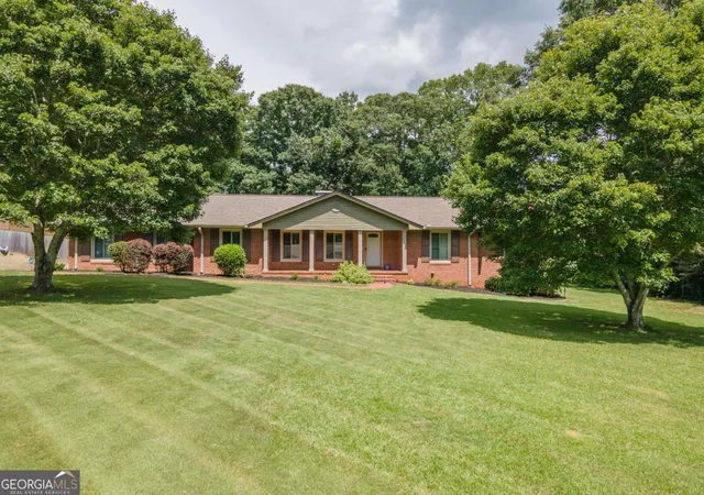 2nd image of 650 Azalea Dr, Lagrange, GA 30240 | MLS# 10820966