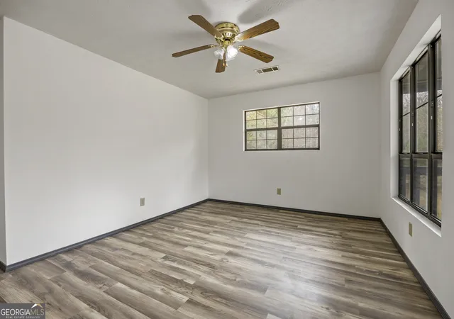 Photo 3 of Single family home for sale at 181 Lower Wirebridge Rd, Stephens, GA 30667 | MLS# 10805497 | Listing updated on 2026-07-28