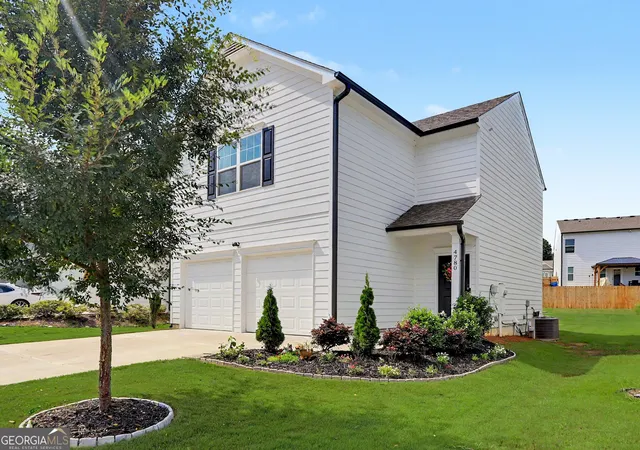 Photo 3 of Single family home for sale at 4780 Ridge Valley Dr, Gainesville, GA 30504 | MLS# 10830851 | Listing updated on 2026-09-04