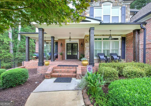 Photo 3 of Single family home for sale at 4405 Sterling Pointe Dr Nw, Kennesaw, GA 30152 | MLS# 10821389 | Listing updated on 2026-08-23