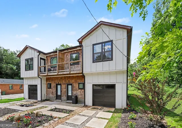 Photo 2 of Townhouse for sale at 1278 Plaza Ave SW #B, Atlanta, GA 30310 | MLS# 10794391 | Listing updated on 2026-08-02