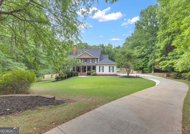 Photo 3 of Sale Pending at 295 Postwood Dr, Fayetteville, GA 30215 | MLS# 10757254 | Listing updated on 2026-05-09