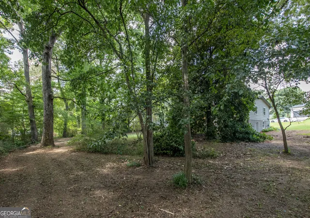 Photo 4 of Single family home for sale at 6109 Ridge Wy, Douglasville, GA 30135 | MLS# 10826957 | Listing updated on 2026-09-19