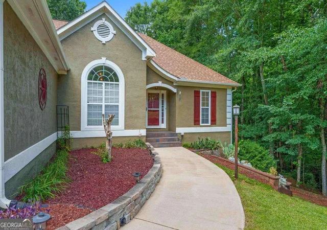 4th image of 340 Flowers Dr, Covington, GA 30016 | MLS# 10807906
