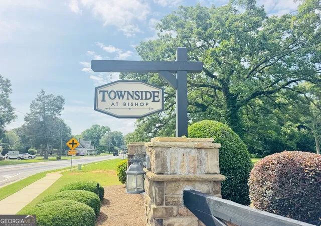 Homes for sale in Bishop, GA | 1713 Townside Dr, Bishop, GA 30621 | MLS# 10779868