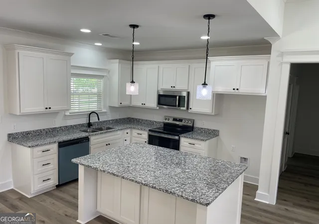 3rd image of 116 Pecan St, Cochran, GA 31014 | MLS# 10798582