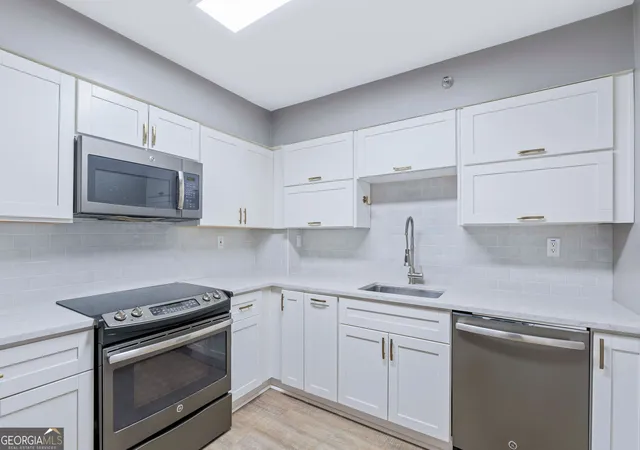 Homes for sale in Atlanta, GA | 2870 Pharr Court South Nw #2401, Atlanta, GA 30305 | MLS# 10705646