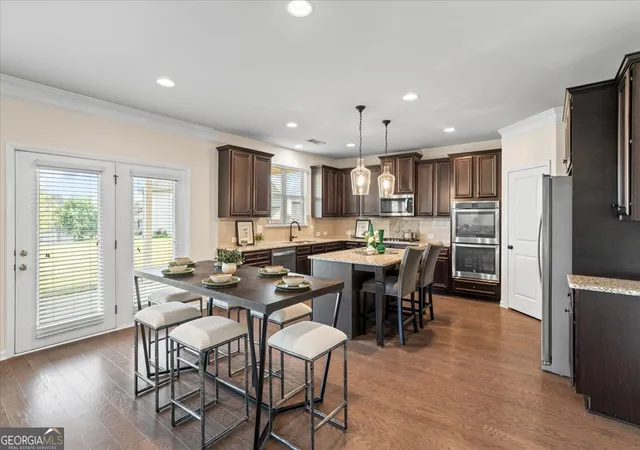 3rd image of 330 Piedmont Cir, Covington, GA 30016 | MLS# 10816370