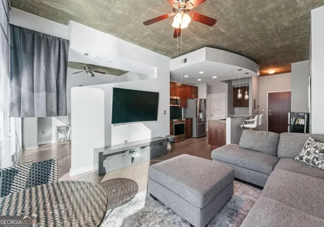 4th image of 400 W Peachtree St Nw #1009, Atlanta, GA 30308 | MLS# 10645291