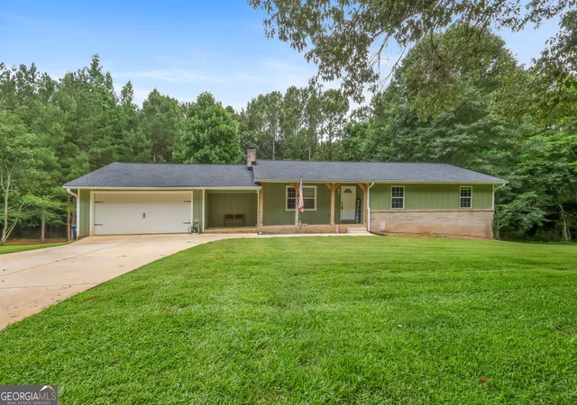 Homes for sale in Griffin, GA | 3966 W Mcintosh Rd, Griffin, GA 30223 | MLS# 10793915