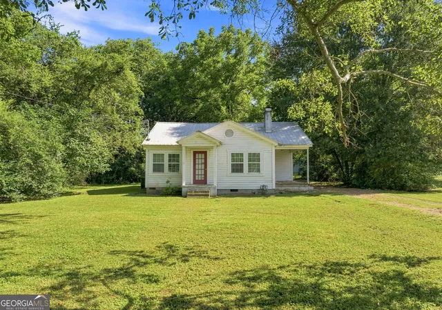 Photo 1 of Single family home for sale at 100 1st St, Summerville, GA 30747 | MLS# 10834431 | Listing updated on 2026-09-16
