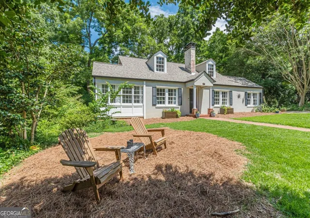 Photo 2 of Single family home for sale at 17 Northside Dr, Newnan, GA 30263 | MLS# 10813955 | Listing updated on 2026-09-20