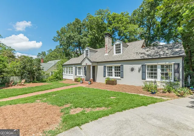 Photo 3 of Single family home for sale at 17 Northside Dr, Newnan, GA 30263 | MLS# 10813955 | Listing updated on 2026-09-20