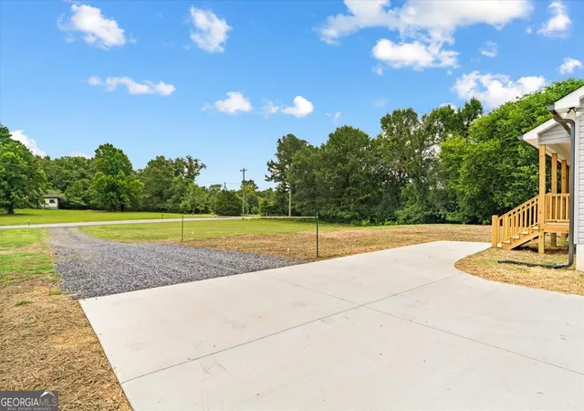 2nd image of 139 Se Kirby Young Rd, Dalton, GA 30721 | MLS# 10828006