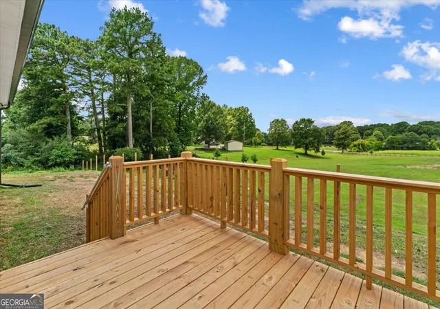 Photo 3 of Sale Pending at 139 Se Kirby Young Rd, Dalton, GA 30721 | MLS# 10828006 | Listing updated on 2026-08-27
