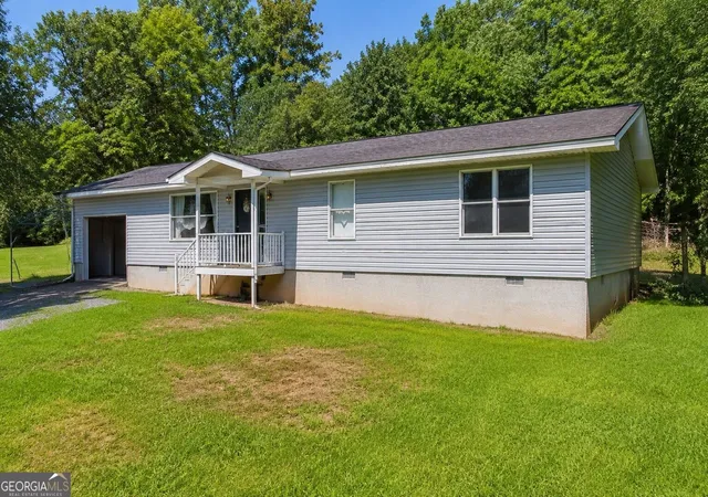 Photo 2 of Single family home for sale at 3 Hammond Dr Sw, Plainville, GA 30733 | MLS# 10811994 | Listing updated on 2026-09-14
