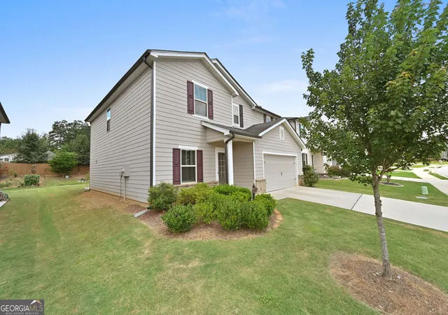 2nd image of 4939 Dufour Dr, Lilburn, GA 30047 | MLS# 10824317