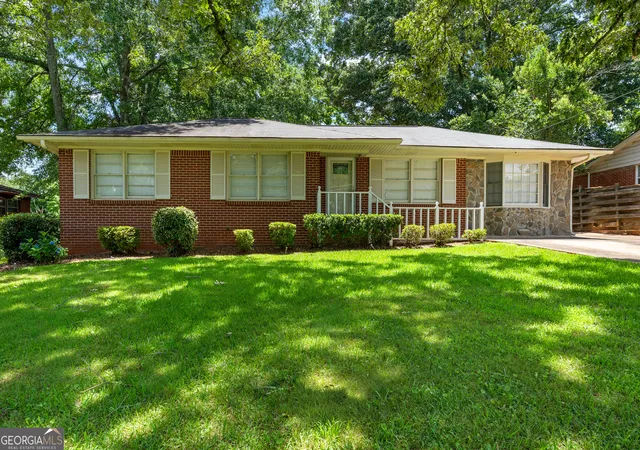 Photo 1 of Sale Pending at 1732 E Mercer Dr, Griffin, GA 30223 | MLS# 10793968 | Listing updated on 2026-09-11