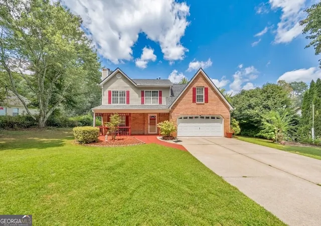 Photo 1 of Single family home for sale at 1675 Round Rd, Grayson, GA 30017 | MLS# 10826230 | Listing updated on 2026-10-06