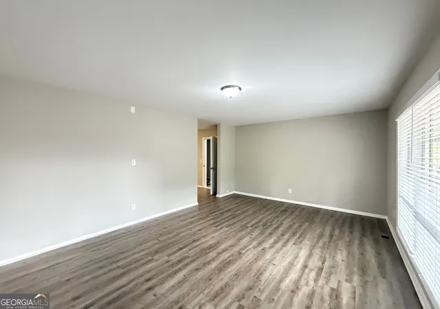 Photo 3 of Single family home for sale at 2528 Benson Poole Rd Se, Smyrna, GA 30082 | MLS# 10832928 | Listing updated on 2026-09-08