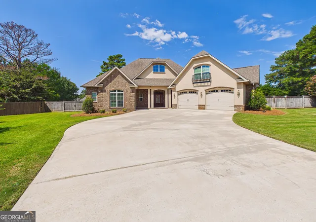 Photo 2 of Sale Pending at 309 Bridgehampton Wy, Perry, GA 31069 | MLS# 10831390 | Listing updated on 2026-09-09
