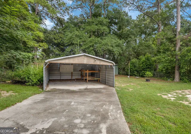 Photo 3 of Single family home for sale at 4322 Summerhill Dr, Macon, GA 31204 | MLS# 10828370 | Listing updated on 2026-09-20