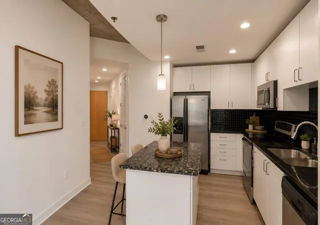 Homes for sale in Atlanta, GA | 250 Pharr Rd Ne #808, Atlanta, GA 30305 | MLS# 10780600