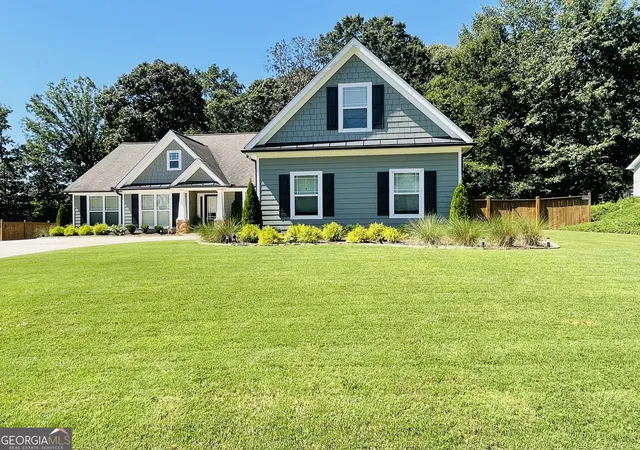 Photo 2 of Single family home for sale at 5313 Shadow Walk Wy, Gainesville, GA 30507 | MLS# 10834111 | Listing updated on 2026-09-06