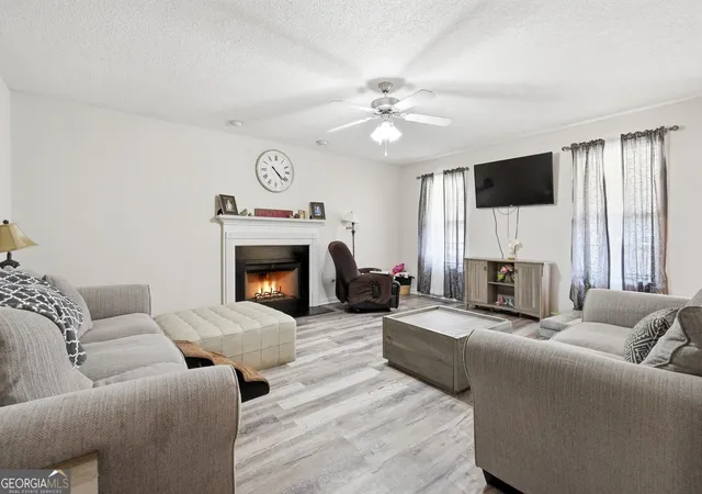 Photo 3 of Single family home for sale at 363 Barrington Dr, Hiram, GA 30141 | MLS# 10817248 | Listing updated on 2026-09-09