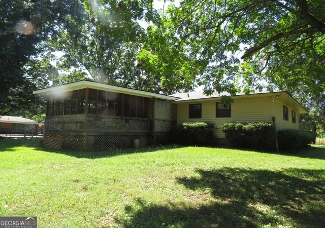 Photo 3 of Single family home for sale at 30 Rome Rd Sw, Cave Spring, GA 30124 | MLS# 10835840 | Listing updated on 2026-10-08