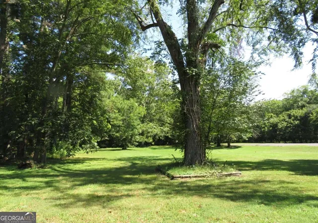 Photo 4 of Single family home for sale at 30 Rome Rd Sw, Cave Spring, GA 30124 | MLS# 10835840 | Listing updated on 2026-10-08