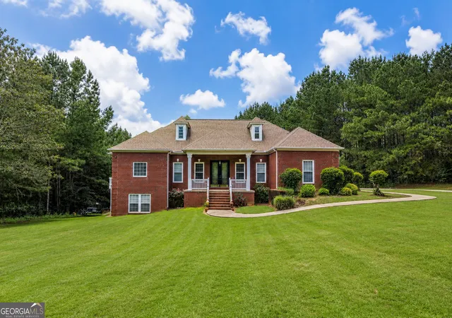 1st image of 166 Freedom Ln, Commerce, GA 30530 | MLS# 10810083