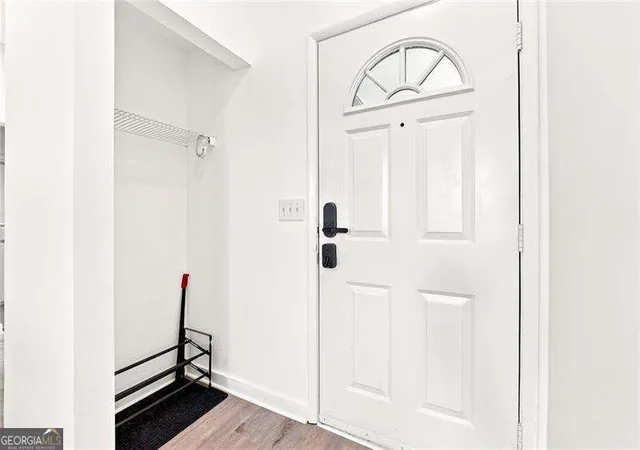 Photo 3 of Condo for sale at 1362 Keys Lake Dr Ne, Atlanta, GA 30319 | MLS# 10825933 | Listing updated on 2026-09-23