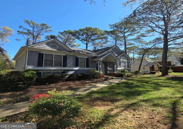 2nd image of 3860 Brookview Pt, Decatur, GA 30034 | MLS# 10797900