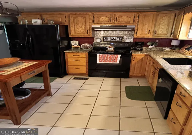 Photo 10 of Single family home for sale at 575 Turner Rd, Cleveland, GA 30528 | MLS# 10827906 | Listing updated on 2026-08-24