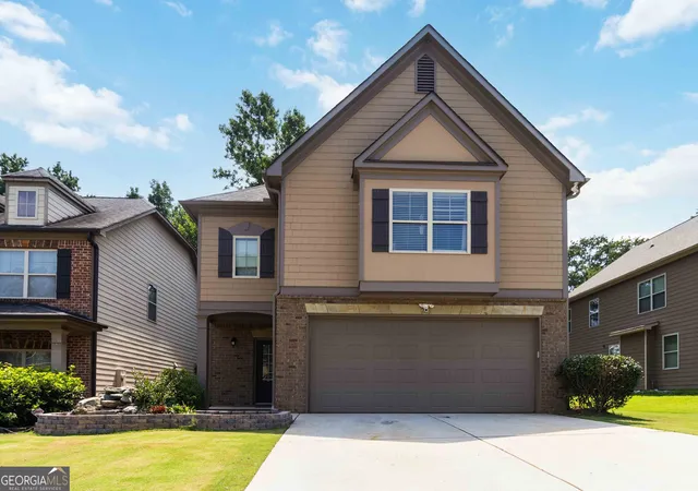 Photo 1 of Single family home for sale at 2618 Lake Manor Cir, Duluth, GA 30096 | MLS# 10804405 | Listing updated on 2026-07-29