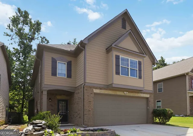Photo 2 of Single family home for sale at 2618 Lake Manor Cir, Duluth, GA 30096 | MLS# 10804405 | Listing updated on 2026-07-29
