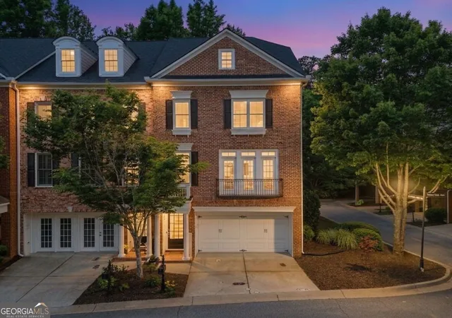 Photo 2 of Townhouse for sale at 5511 Waters Edge Trl, Roswell, GA 30075 | MLS# 10833081 | Listing updated on 2026-09-15