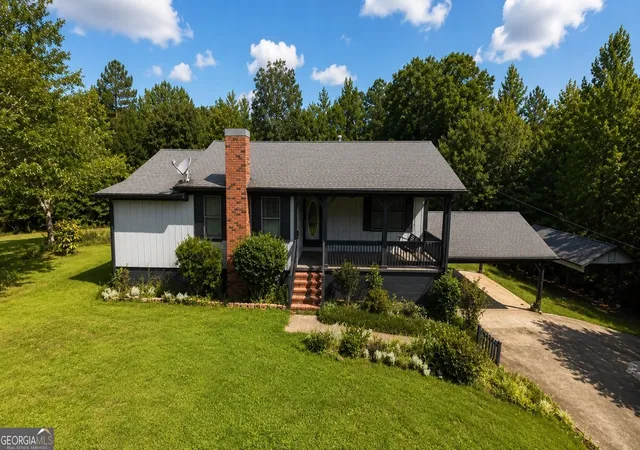 Photo 4 of Single family home for sale at 962 Willow Springs Rd, Dallas, GA 30132 | MLS# 10812765 | Listing updated on 2026-09-22