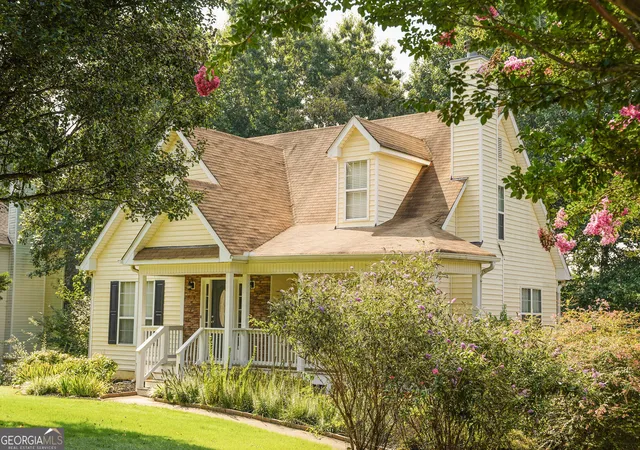 Photo 1 of Single family home for sale at 6960 N Glen Dr, Cumming, GA 30028 | MLS# 10816274 | Listing updated on 2026-09-21