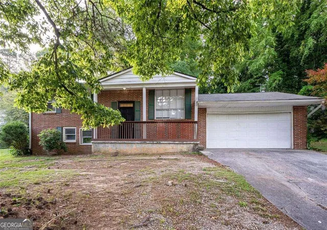 Photo 1 of Sale Pending at 367 Camelot Pkwy, Jonesboro, GA 30236 | MLS# 10868786 | Listing updated on 2026-10-26