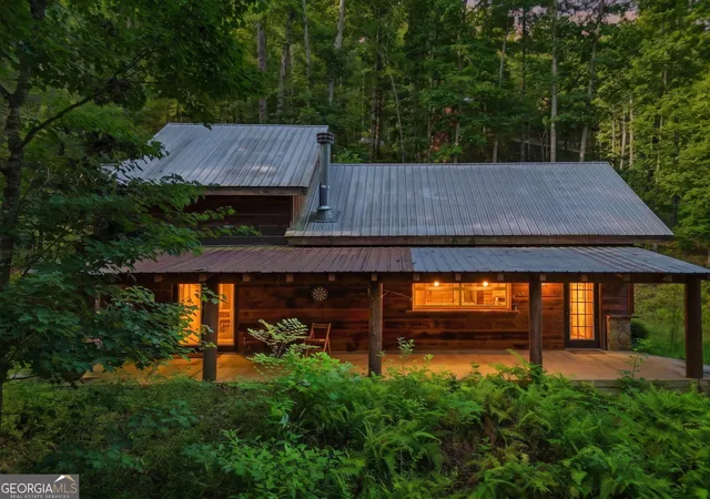 Photo 2 of Single family home for sale at 50 Pigeon Crk Rd, Blue Ridge, GA 30513 | MLS# 10808588 | Listing updated on 2026-08-01