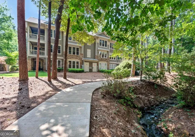 Photo 3 of Condo for sale at 1010b Portage Trl, Greensboro, GA 30642 | MLS# 10795407 | Listing updated on 2026-08-17