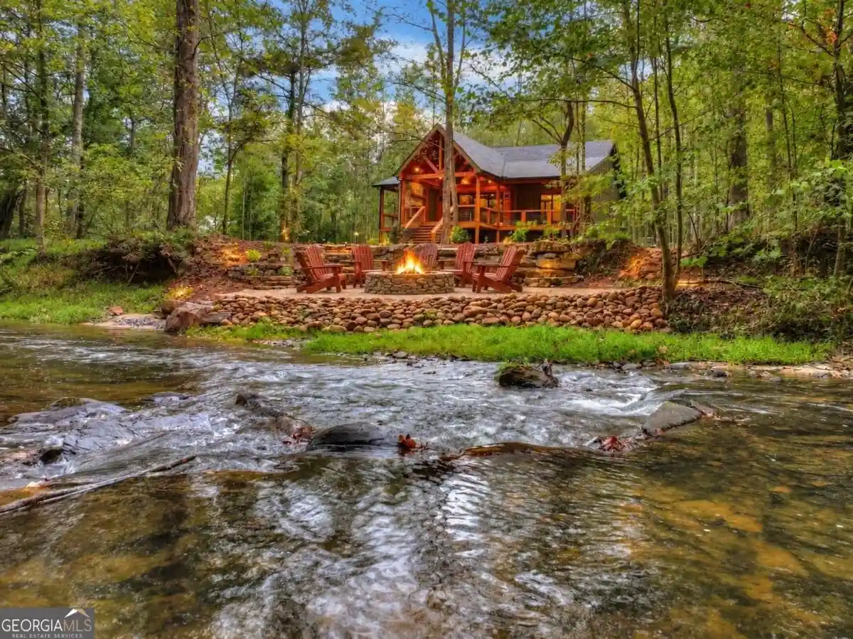Photo 1 of Single family home for sale at 318 Misty Valley Ln, Ellijay, GA 30536 | MLS# 10868693 | Listing updated on 2026-10-21