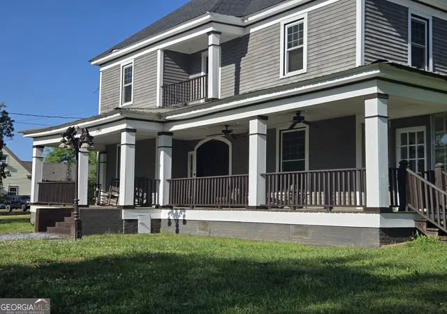 Photo 1 of Single family home for sale at 246 Newnan St, Franklin, GA 30217 | MLS# 10762380 | Listing updated on 2026-07-11
