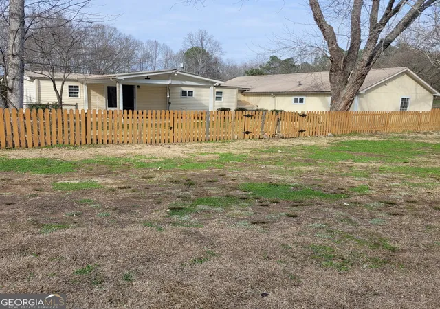 Photo 3 of Manufactured home for sale at 1605 Mountain Valley Cir, Cumming, GA 30040 | MLS# 10702866 | Listing updated on 2026-09-19