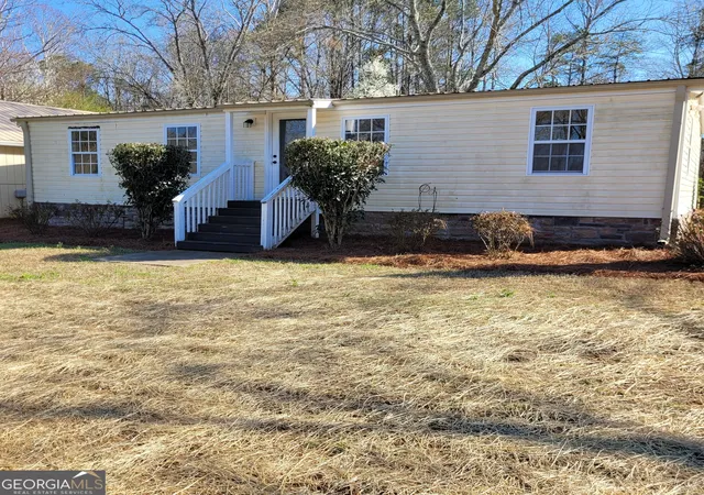 Photo 3 of Manufactured home for sale at 1605 Mountain Valley Cir, Cumming, GA 30040 | MLS# 10702866 | Listing updated on 2026-09-19