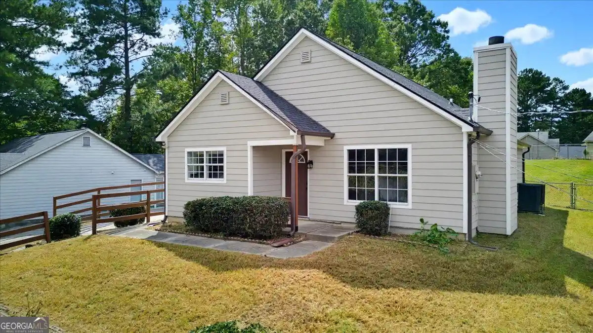 Photo 1 of Single family home for sale at 910 Winterside Ln, Atlanta, GA 30349 | MLS# 10857522 | Listing updated on 2026-10-16